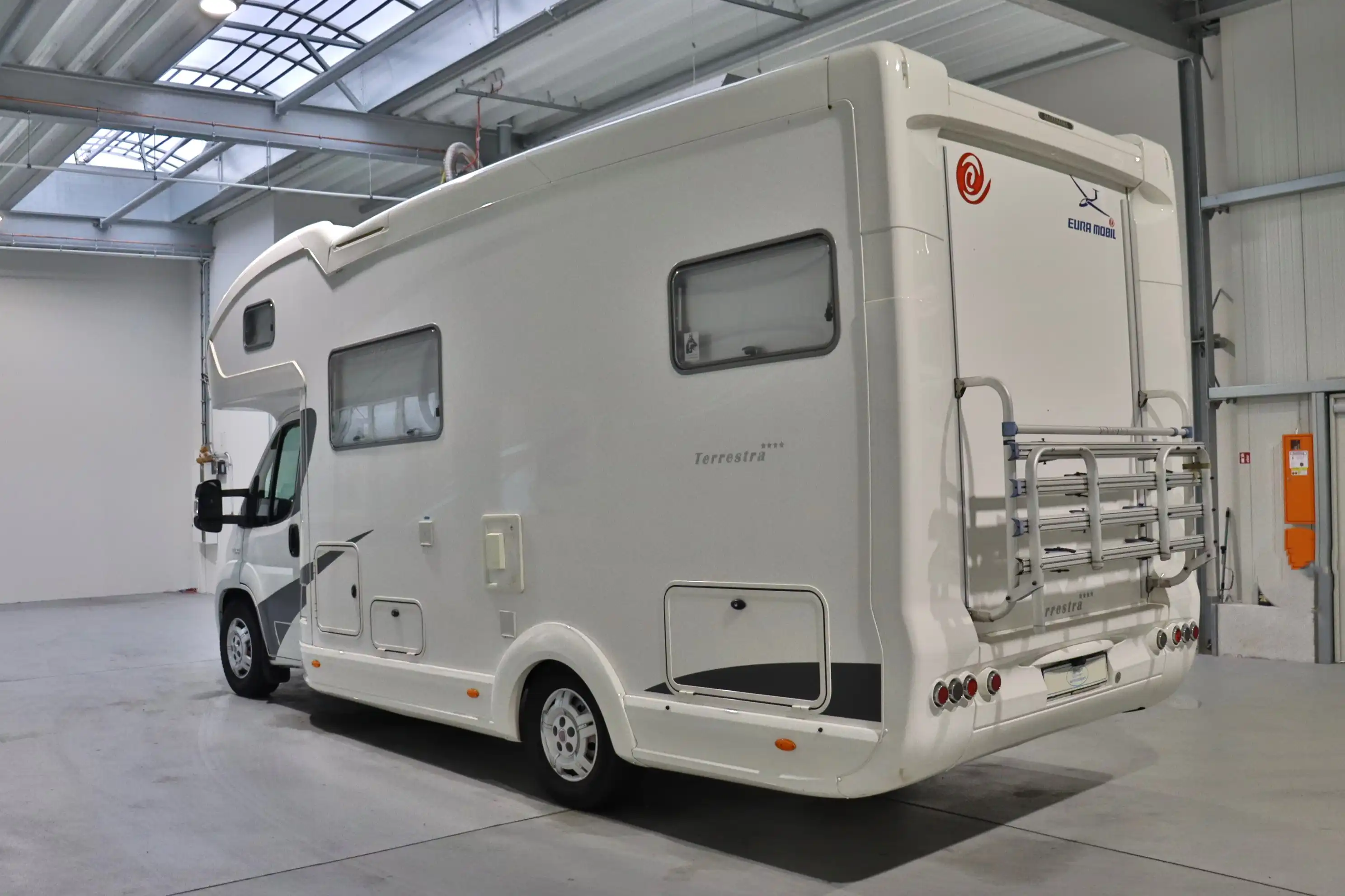 EURAMOBIL Terrestra A690 HB